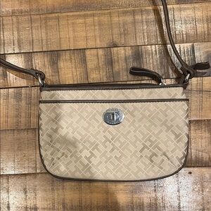 Tommy Hilfiger Women’s Elegant Tan Crossbody Bag